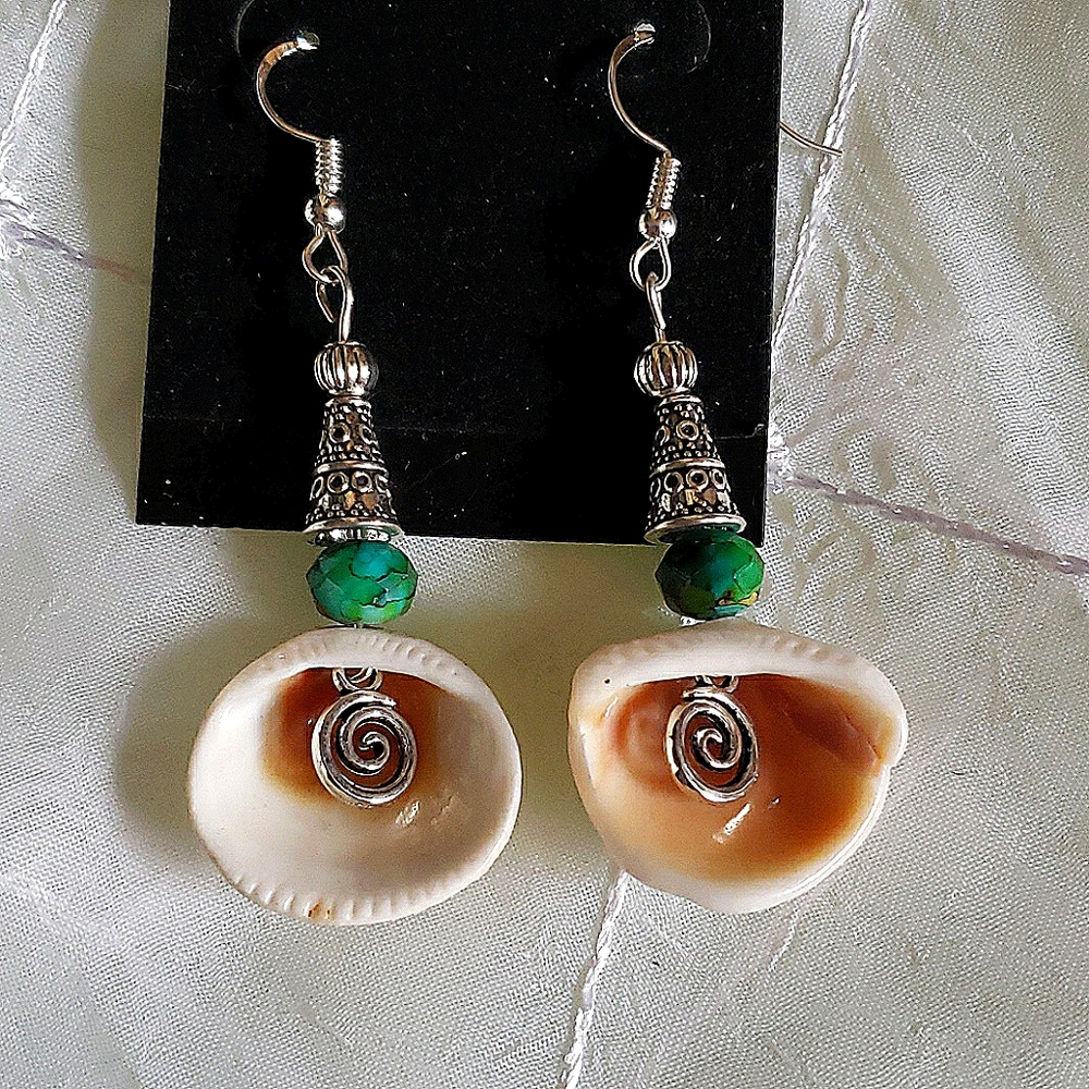 Green Crystal Seashell Earrings